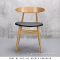 Hans Wegner CH33P 의자